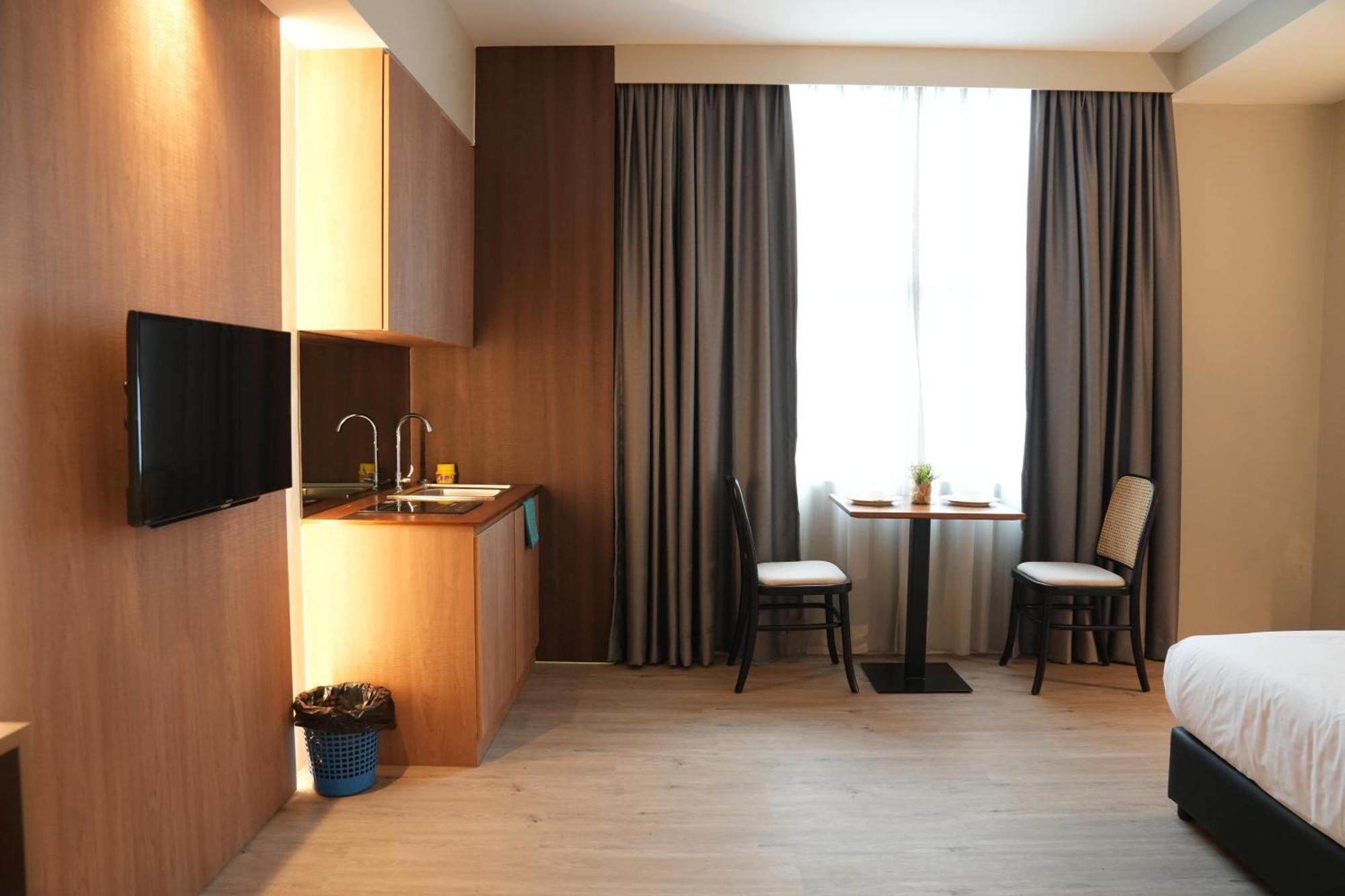 Roxy Hotel Aiman Кучинг Экстерьер фото