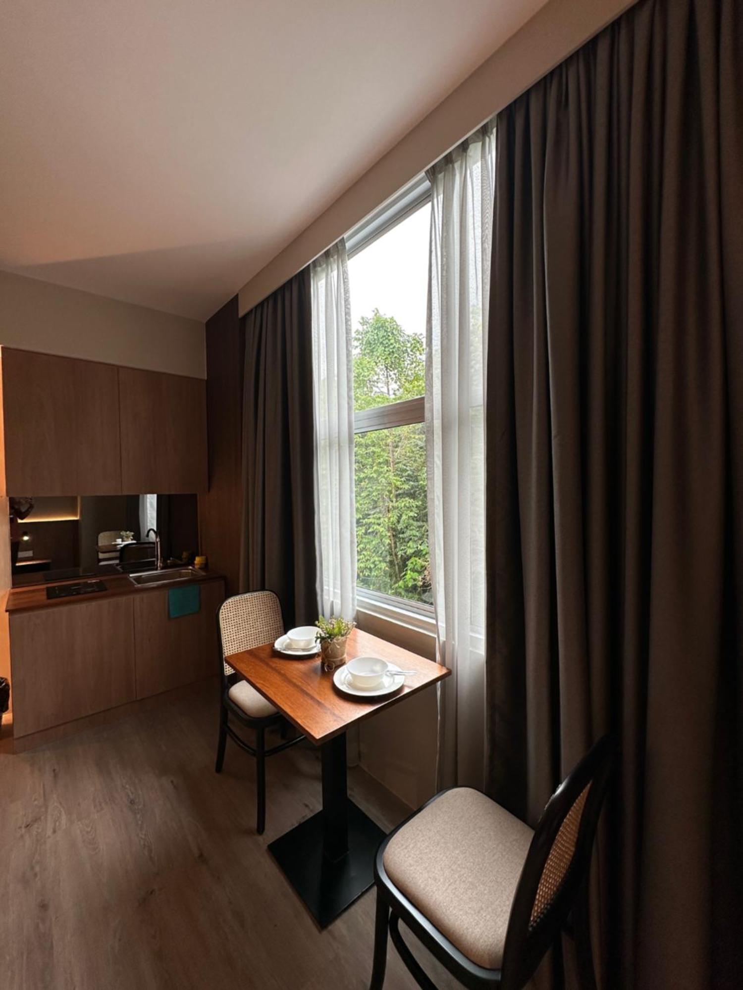 Roxy Hotel Aiman Кучинг Экстерьер фото